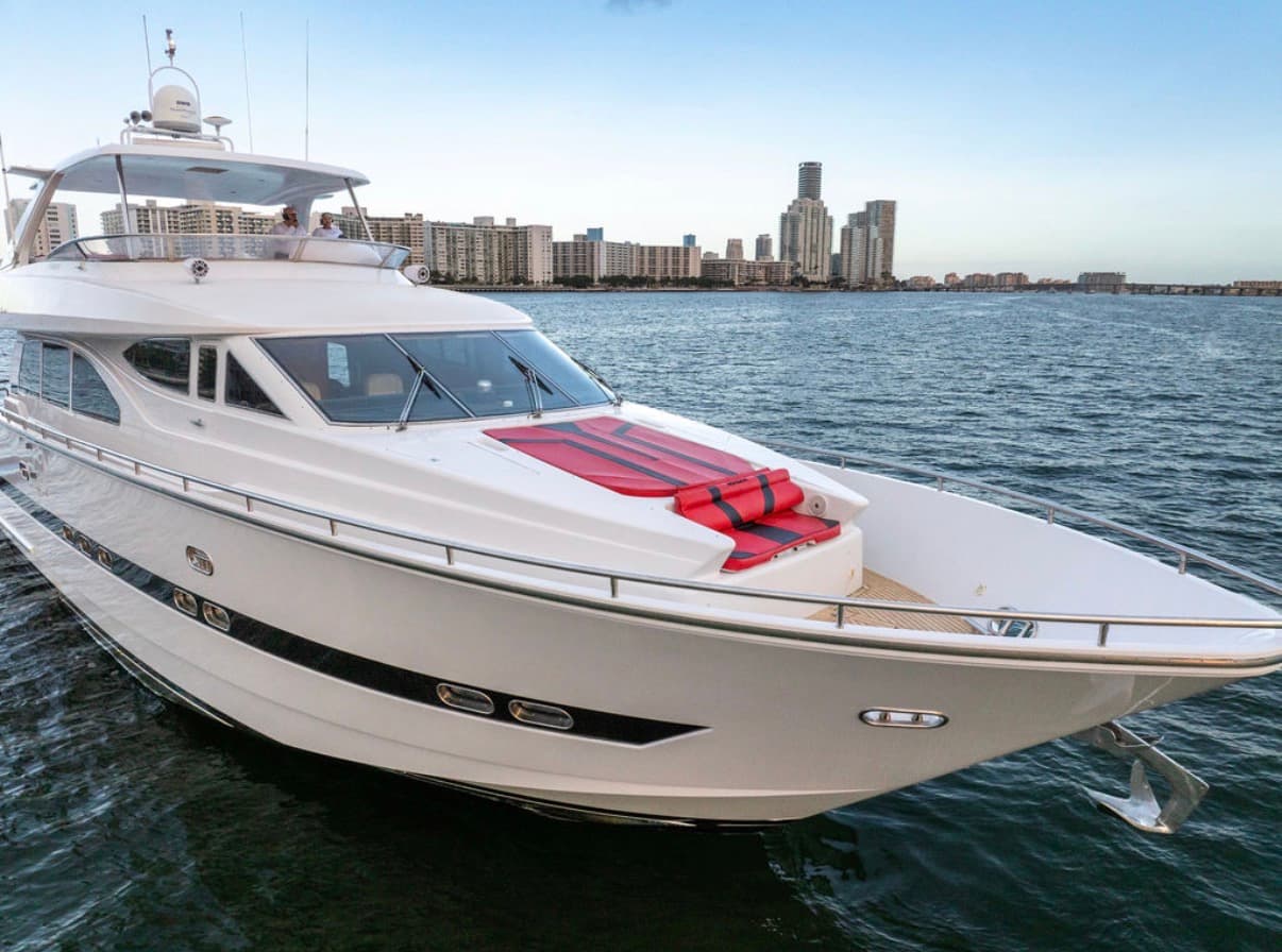 WaveRaiders305 yacht charter photo 03