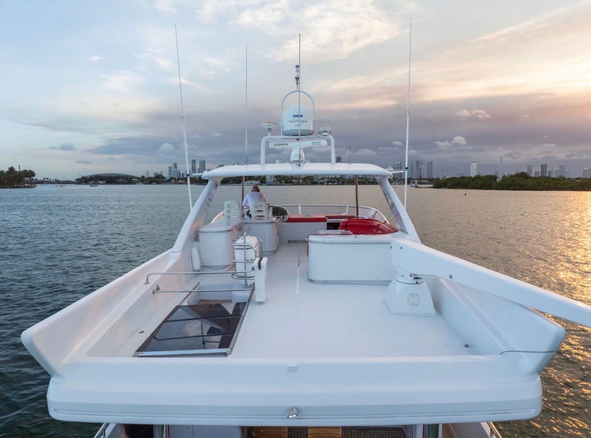 WaveRaiders305 yacht charter photo 07