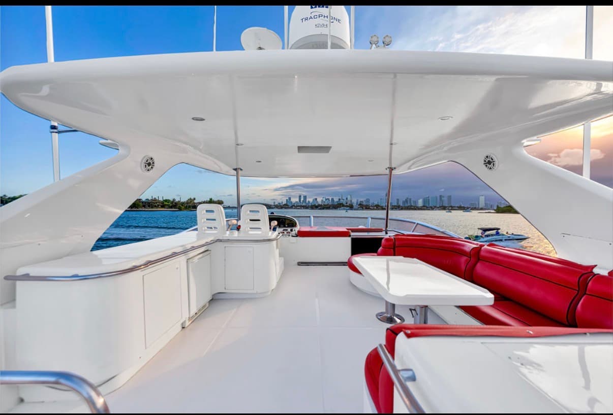 WaveRaiders305 yacht charter photo 08