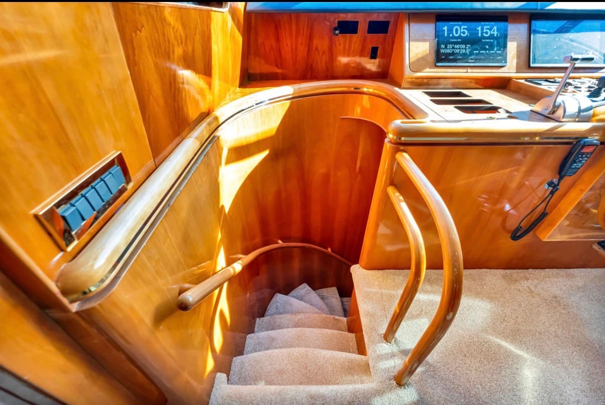 WaveRaiders305 yacht charter photo 12
