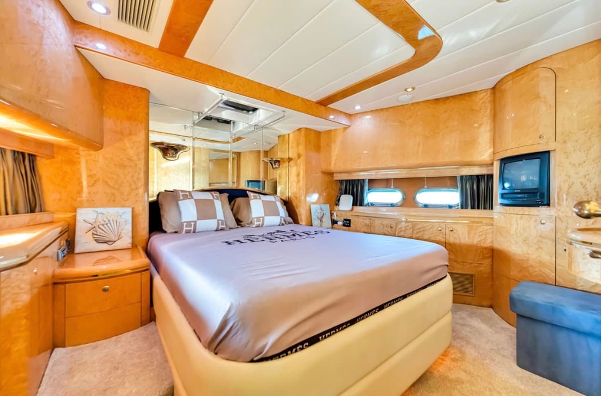 WaveRaiders305 yacht charter photo 14